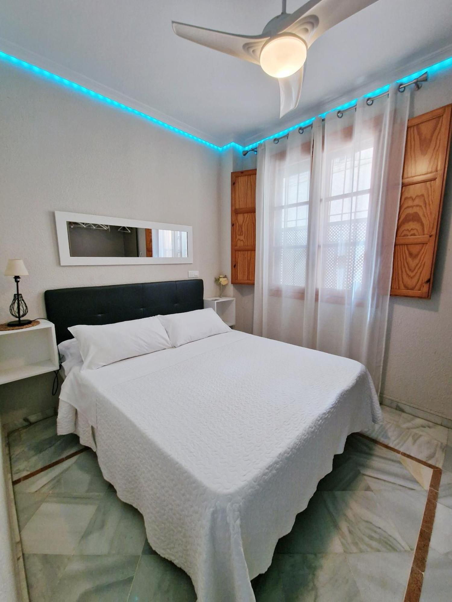 קורדובה Apartamento Completo Plaza De Las Tendillas - Parking Privado - Alojamientos El Duque מראה חיצוני תמונה