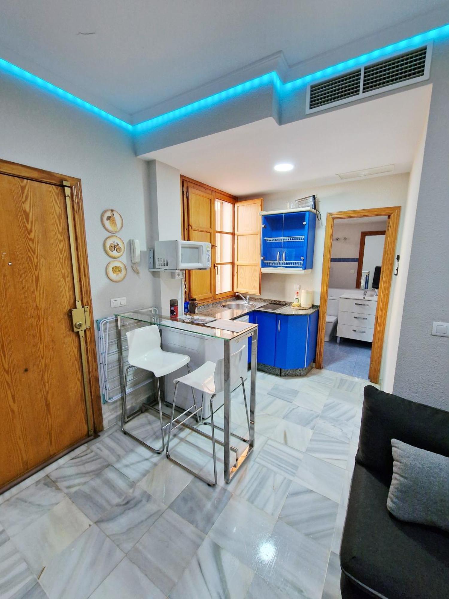 קורדובה Apartamento Completo Plaza De Las Tendillas - Parking Privado - Alojamientos El Duque מראה חיצוני תמונה